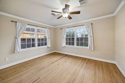 1221 Aurora Street, Houston, TX 77009 - Photo 7