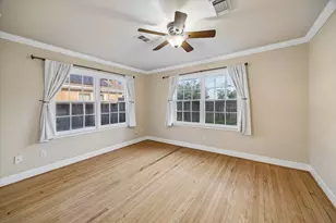 1221 Aurora St, Houston, TX 77009 - Photo 7