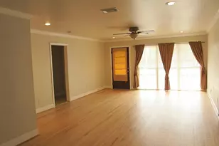 1221 Aurora St, Houston, TX 77009 - Photo 3