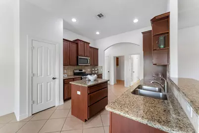 1719 Summergate Drive, Conroe, TX 77304 - Photo 13