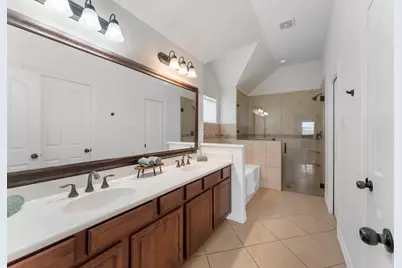 1719 Summergate Drive, Conroe, TX 77304 - Photo 19