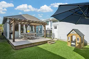 710 Redan St, Houston, TX 77009 - Photo 35