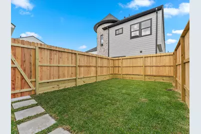 2592 W Tidwell Road, Houston, TX 77091 - Photo 23