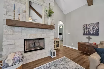 372 Grand View, Huntsville, TX 77340 - Photo 17
