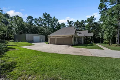 372 Grand View, Huntsville, TX 77340 - Photo 5