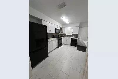 202 W Tri Oaks Ln #202, Houston, TX 77043 - Photo 7