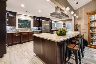 5 Tree Frog Dr, Houston, TX 77074 - Photo 5