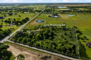 5152 Mustang Rd, Alvin, TX 77511 - Photo 3