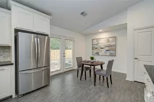 16 N Circlewood Glen, The Woodlands, TX 77381 - Photo 17