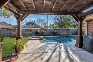 11811 Lakewood Crossing Dr, Tomball, TX 77377 - Photo 3