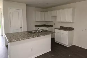 8020 Lavender St, Houston, TX 77016 - Photo 5