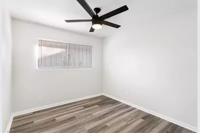 7419 Langley Road, Houston, TX 77016 - Photo 11