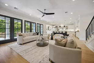 3817 Aberdeen Way, Houston, TX 77025 - Photo 9