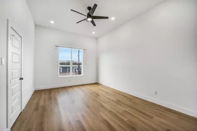 514 Melbourne Street #B, Houston, TX 77022 - Photo 31
