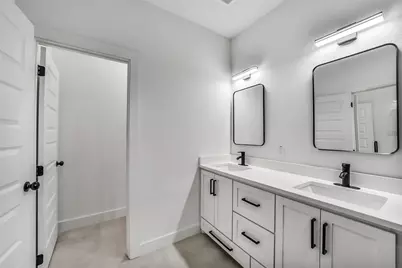 514 Melbourne Street #B, Houston, TX 77022 - Photo 17