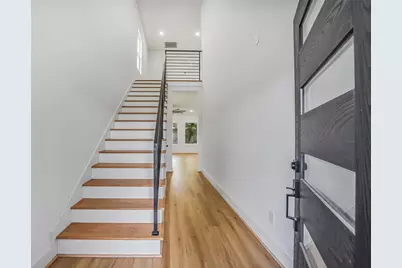 514 Melbourne Street #B, Houston, TX 77022 - Photo 3