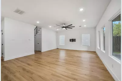 514 Melbourne Street #B, Houston, TX 77022 - Photo 23