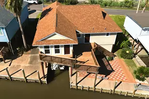 23 Kingfish Ln, Freeport, TX 77541 - Photo 3