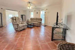 23 Kingfish Ln, Freeport, TX 77541 - Photo 11