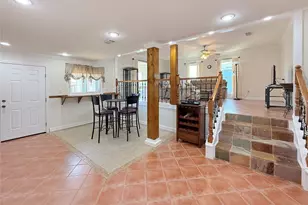 23 Kingfish Ln, Freeport, TX 77541 - Photo 5