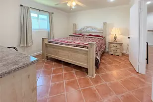 23 Kingfish Ln, Freeport, TX 77541 - Photo 15