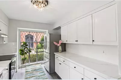 6429 Burgoyne Road #15, Houston, TX 77057 - Photo 5