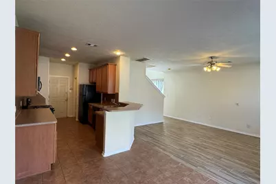 11515 Jacinth Court, Houston, TX 77066 - Photo 9