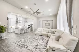 107 Rosewood Forest Ct, Willis, TX 77318 - Photo 7