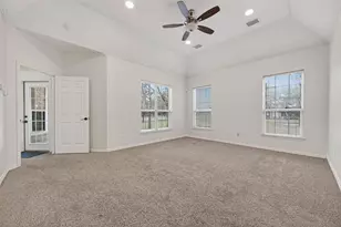 9072 Grand Lake Estates Dr, Montgomery, TX 77316 - Photo 21