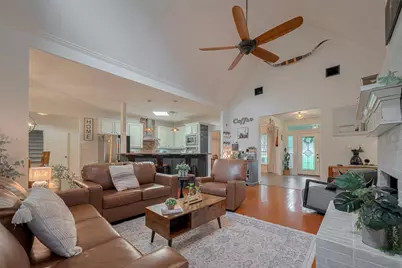 9072 Grand Lake Estates Drive, Montgomery, TX 77316 - Photo 7