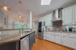 9072 Grand Lake Estates Dr, Montgomery, TX 77316 - Photo 15