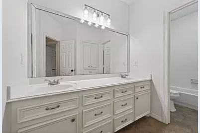 9072 Grand Lake Estates Drive, Montgomery, TX 77316 - Photo 31