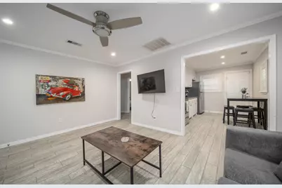 5721 Sylvia Drive, Galveston, TX 77551 - Photo 7