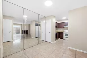 9350 Country Creek Dr, Houston, TX 77036 - Photo 13