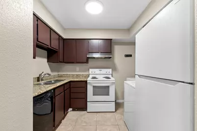9350 Country Creek Drive #52, Houston, TX 77036 - Photo 15