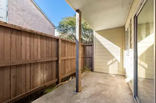 9350 Country Creek Dr, Houston, TX 77036 - Photo 25
