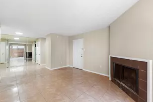 9350 Country Creek Dr, Houston, TX 77036 - Photo 11