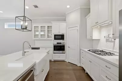 5321 Egbert Street, Houston, TX 77007 - Photo 9
