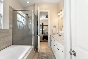 404 Drennan St, Houston, TX 77003 - Photo 21