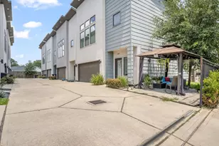 404 Drennan St, Houston, TX 77003 - Photo 23
