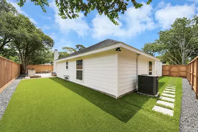 11906 Pebble Rock Drive, Houston, TX 77077 - Photo 9