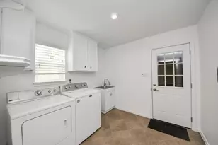 11906 Pebble Rock Dr, Houston, TX 77077 - Photo 33