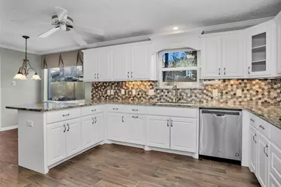 2715 Sandy Lake Drive, Kingwood, TX 77339 - Photo 17