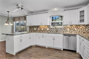 2715 Sandy Lake Dr, Kingwood, TX 77339 - Photo 17