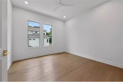 515 W 33rd Street, Houston, TX 77018 - Photo 33