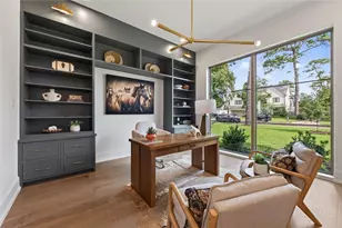 515 W 33rd St, Houston, TX 77018 - Photo 9