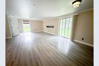 4438 W Edgar Ave, Orange, TX 77630 - Photo 9