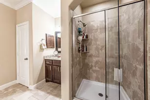 403 Marina View Dr, Webster, TX 77598 - Photo 33