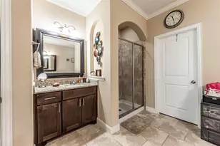 403 Marina View Dr, Webster, TX 77598 - Photo 31