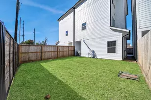 1104 Mansfield St, Houston, TX 77091 - Photo 33